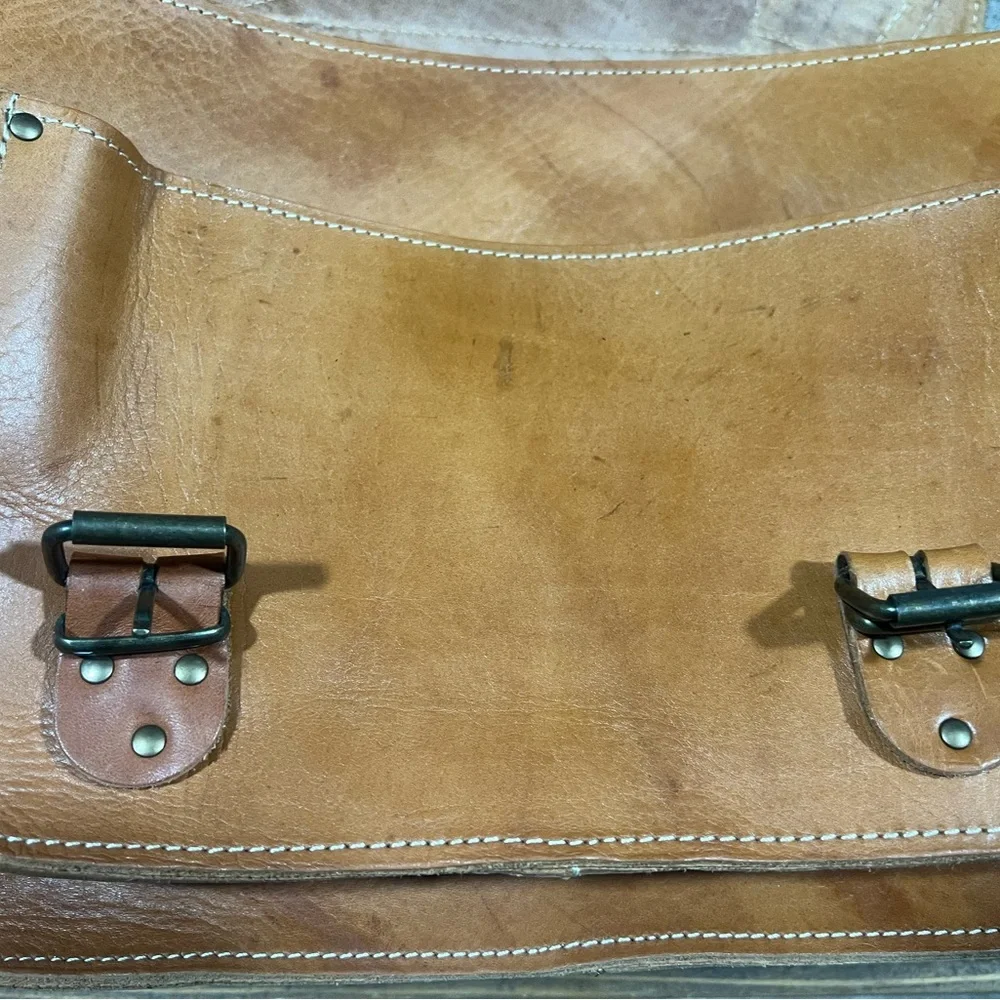Classic Tan Leather Men's Bag